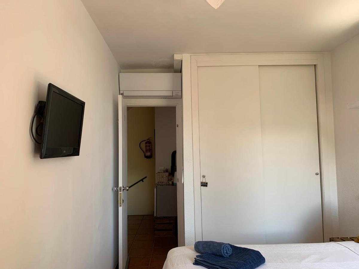 Habitacion Centrica Con Aire Acondicionado Bano Privado Nevera Кадакес Экстерьер фото